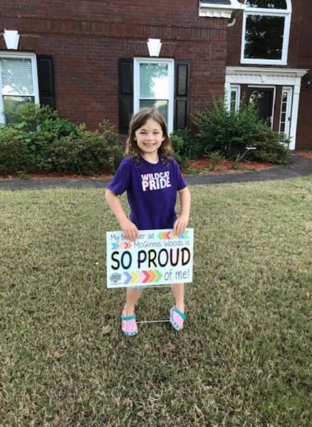 Alpharetta Private School Delivers Lawn Signs for end of year