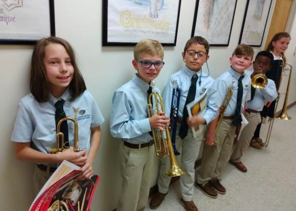 4th grade band students waiting to perform